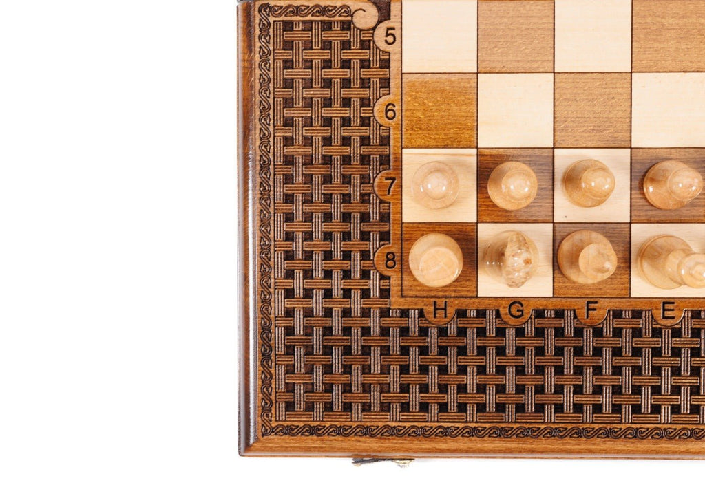 Classic Carved Chess Set & Backgammon Board With Ornament 19.7" | 50 cm - Unumperfectus