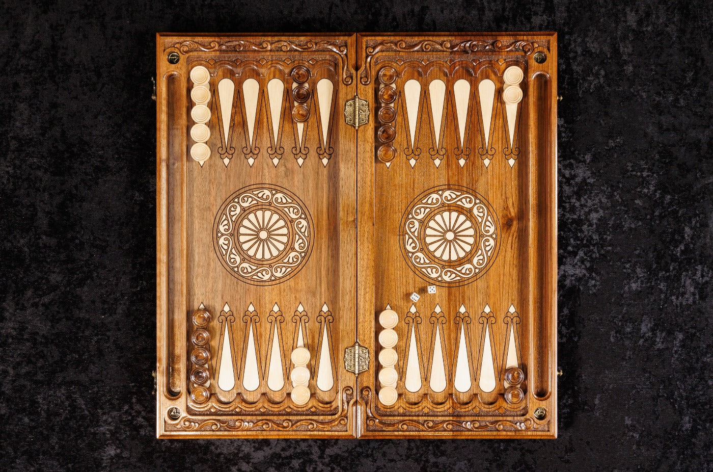 Classic Chess–Backgammon Board with Ornamental Braid Pattern & Epoxy Resin – 60 cm | 23.6"