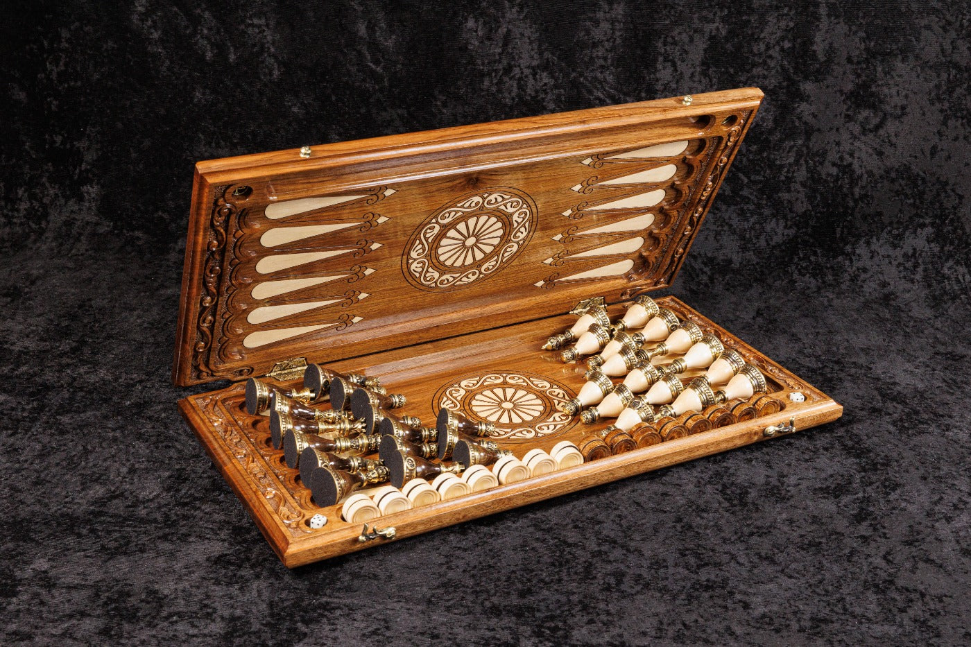 Classic Chess–Backgammon Board with Ornamental Braid Pattern & Epoxy Resin – 60 cm | 23.6"