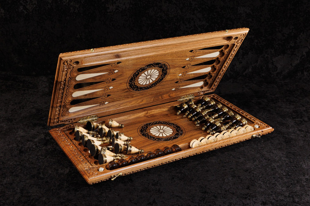 Classic 70 cm artisan chess backgammon board with decorative braid pattern and resin detailing