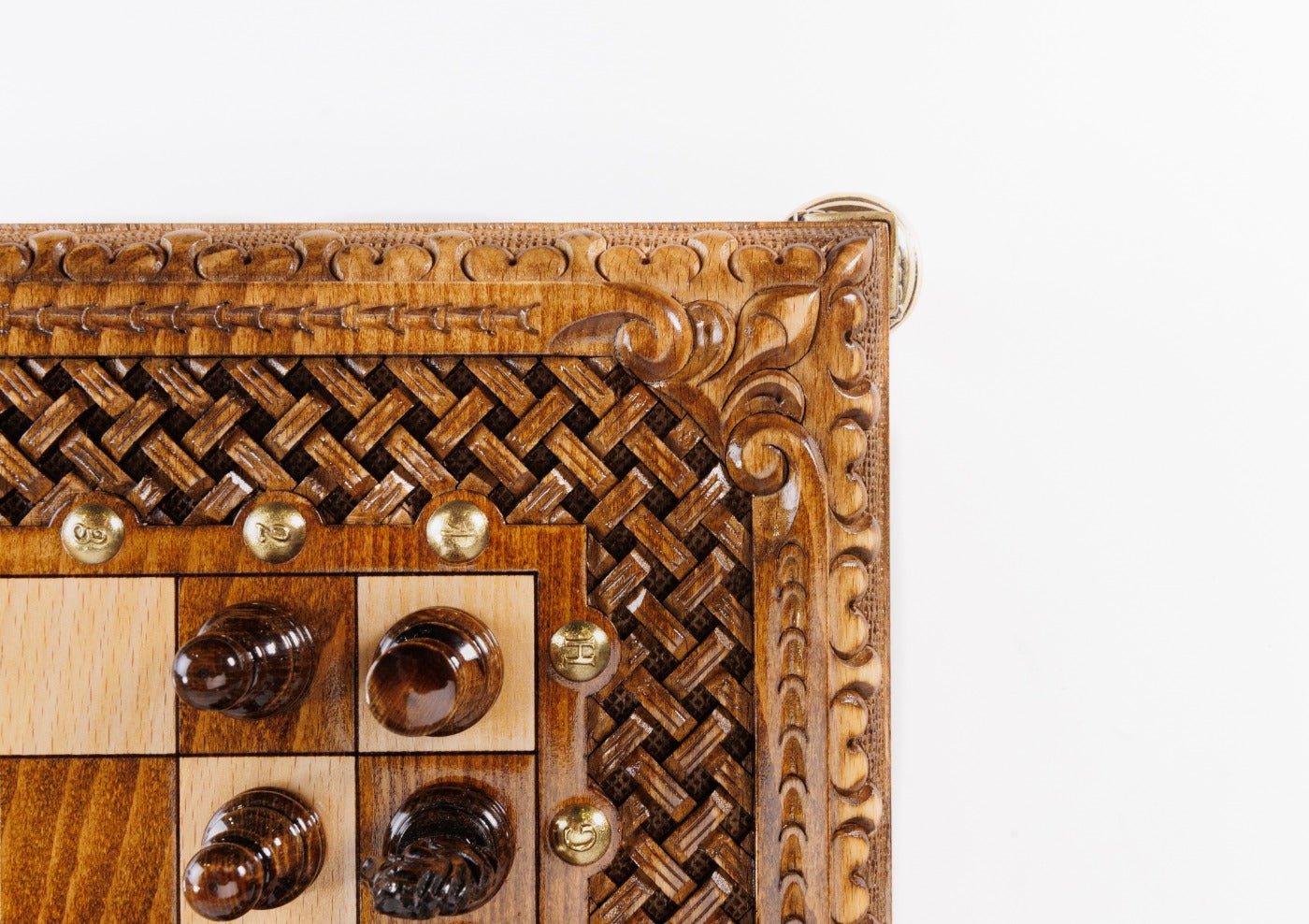 Chess Set - Square Wooden Design with Bronze Legs - Unumperfectus