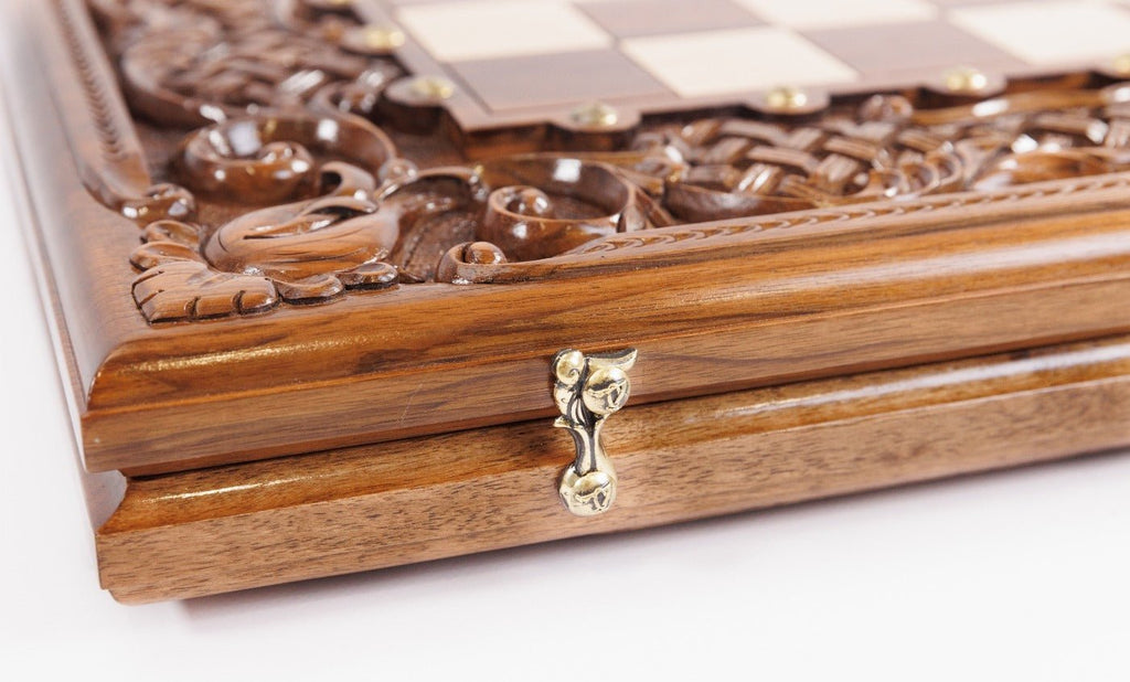 Hand Carved Luxury Chess Set & Backgammon With Ornamental Braid 60 cm | 23.6" - Unumperfectus