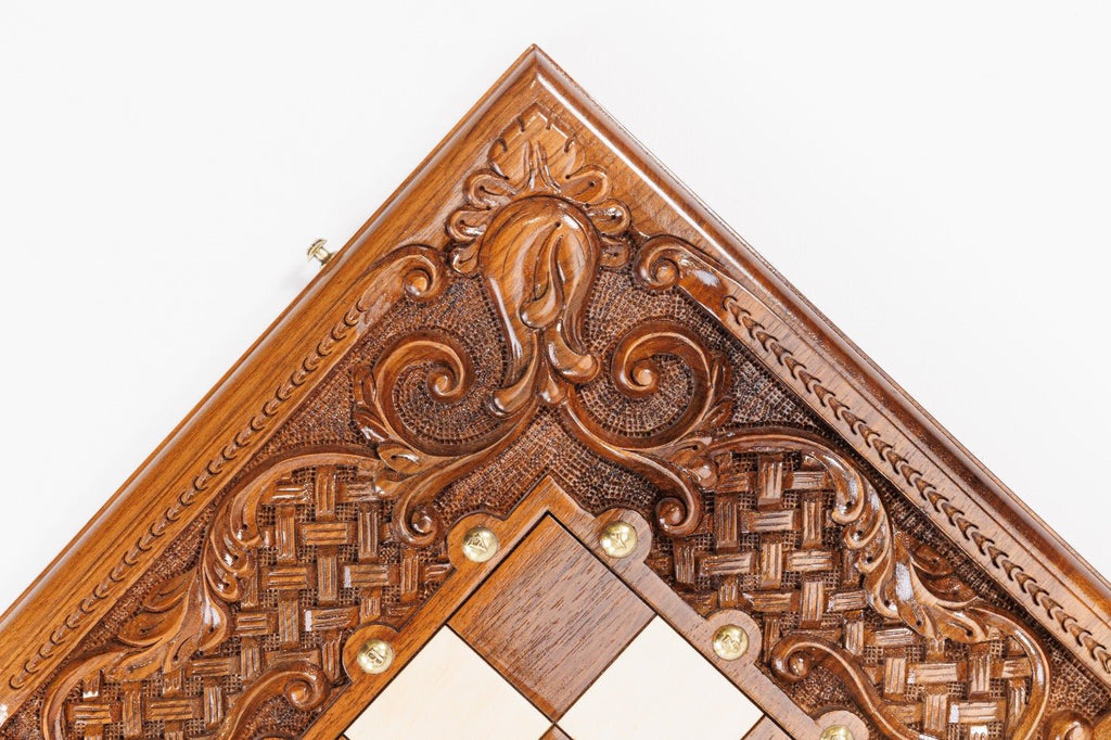 Hand Carved Luxury Chess Set & Backgammon With Ornamental Braid 60 cm | 23.6" - Unumperfectus