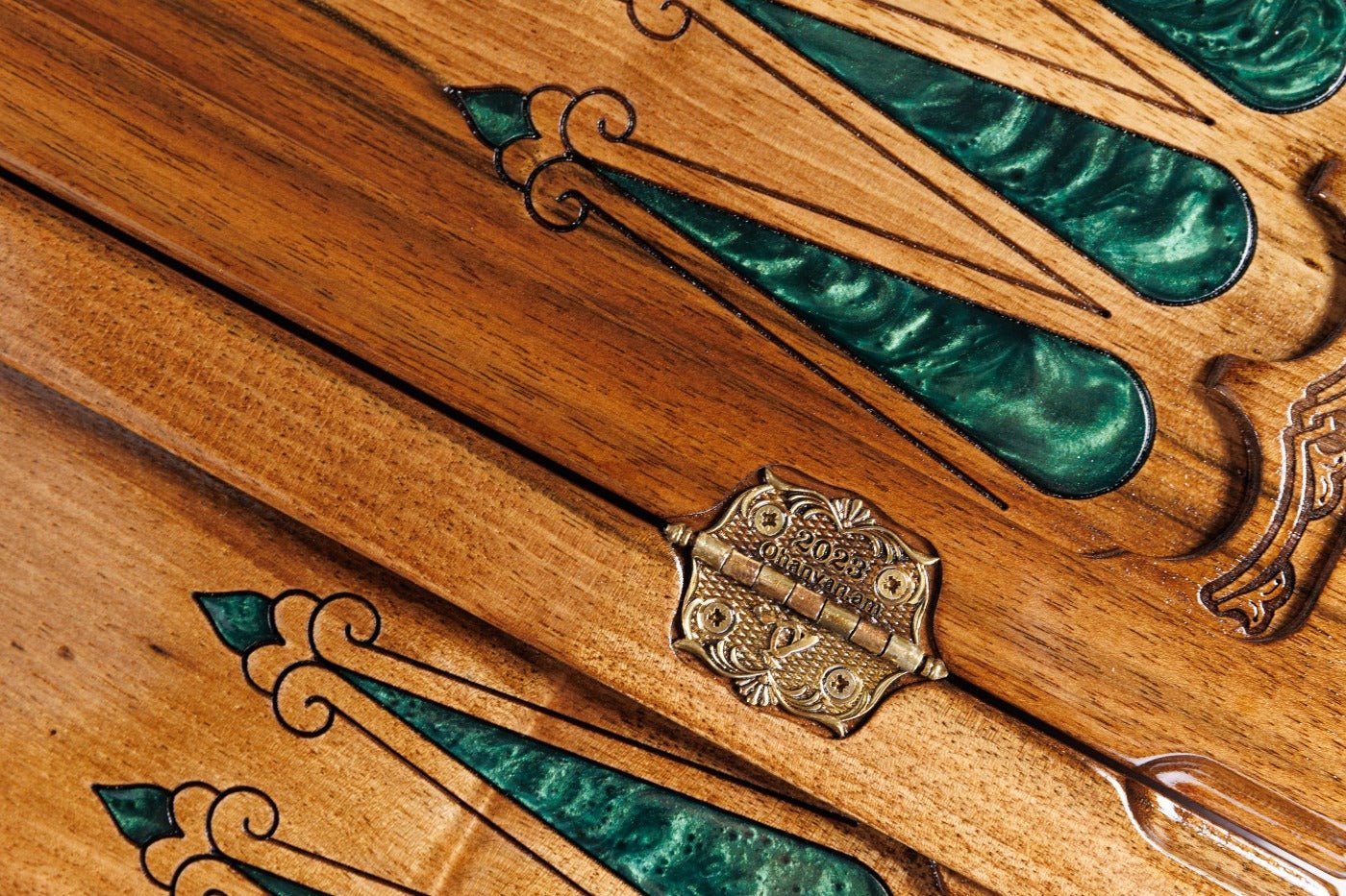 Backgammon Board - Pomegranate Tree Epoxy - Unumperfectus