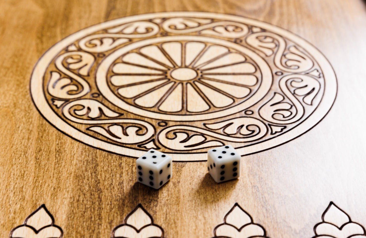 Backgammon Board - Pomegranate - Unumperfectus