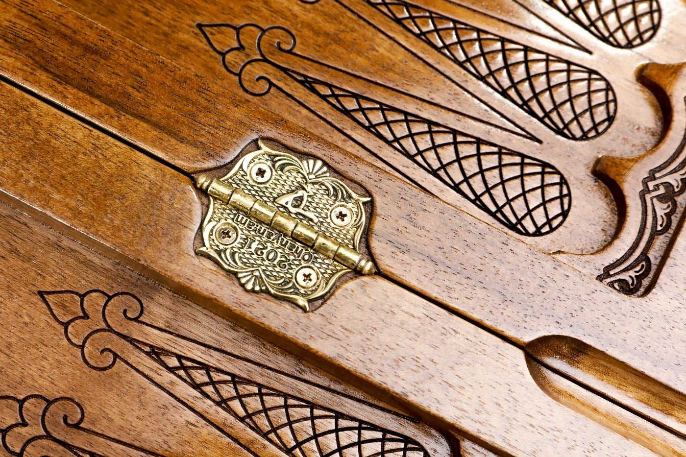 Backgammon Board - Tree With Epoxy - Unumperfectus