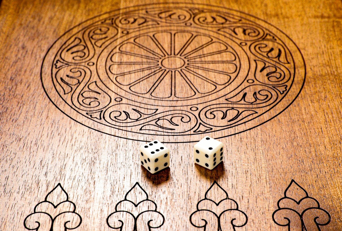 Backgammon Board - Tree With Epoxy - Unumperfectus