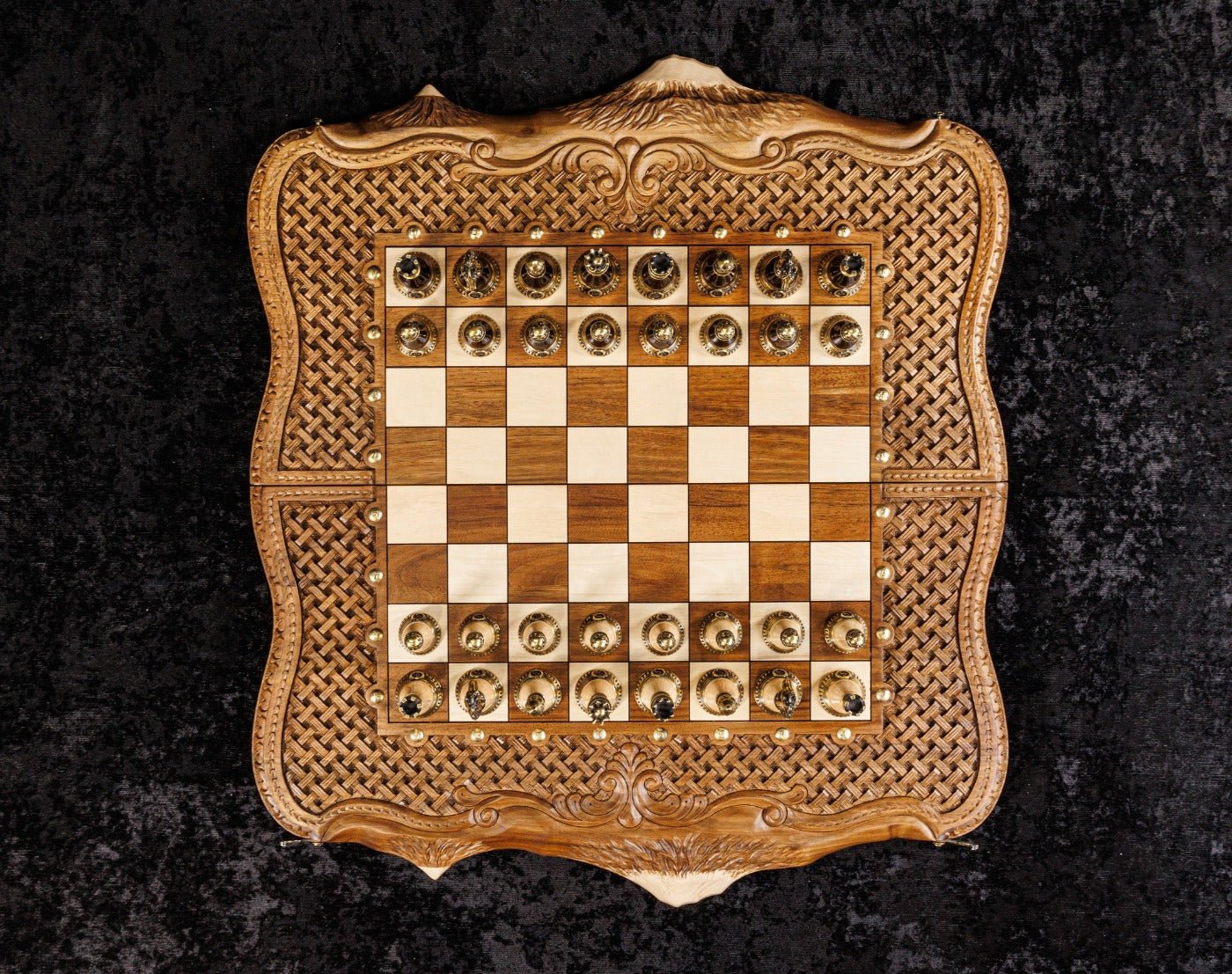 Chess Set & Backgammon Board - Ornamental Braid Pattern 60cm | 23.6" - Unumperfectus