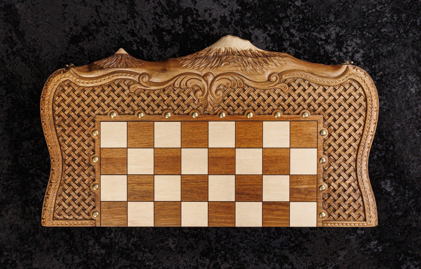 Chess Set & Backgammon Board - Ornamental Braid Pattern 60cm | 23.6" - Unumperfectus