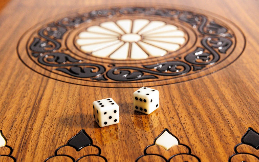 Luxury Wooden Chess Set & Backgammon Ornamental Braid 70 cm / 27.5" - Unumperfectus