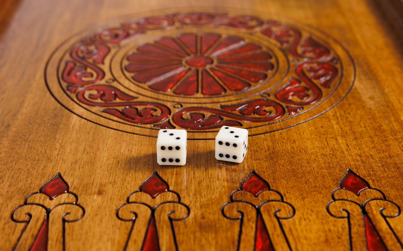 Backgammon Board - Lion With Epoxy - Unumperfectus