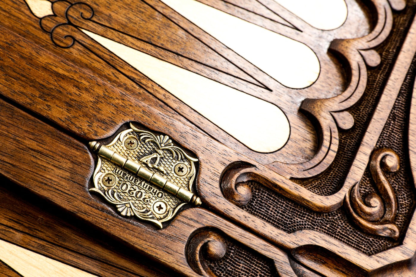 Backgammon Board - Rural Scene Inlay with Mount Ararat - Unumperfectus