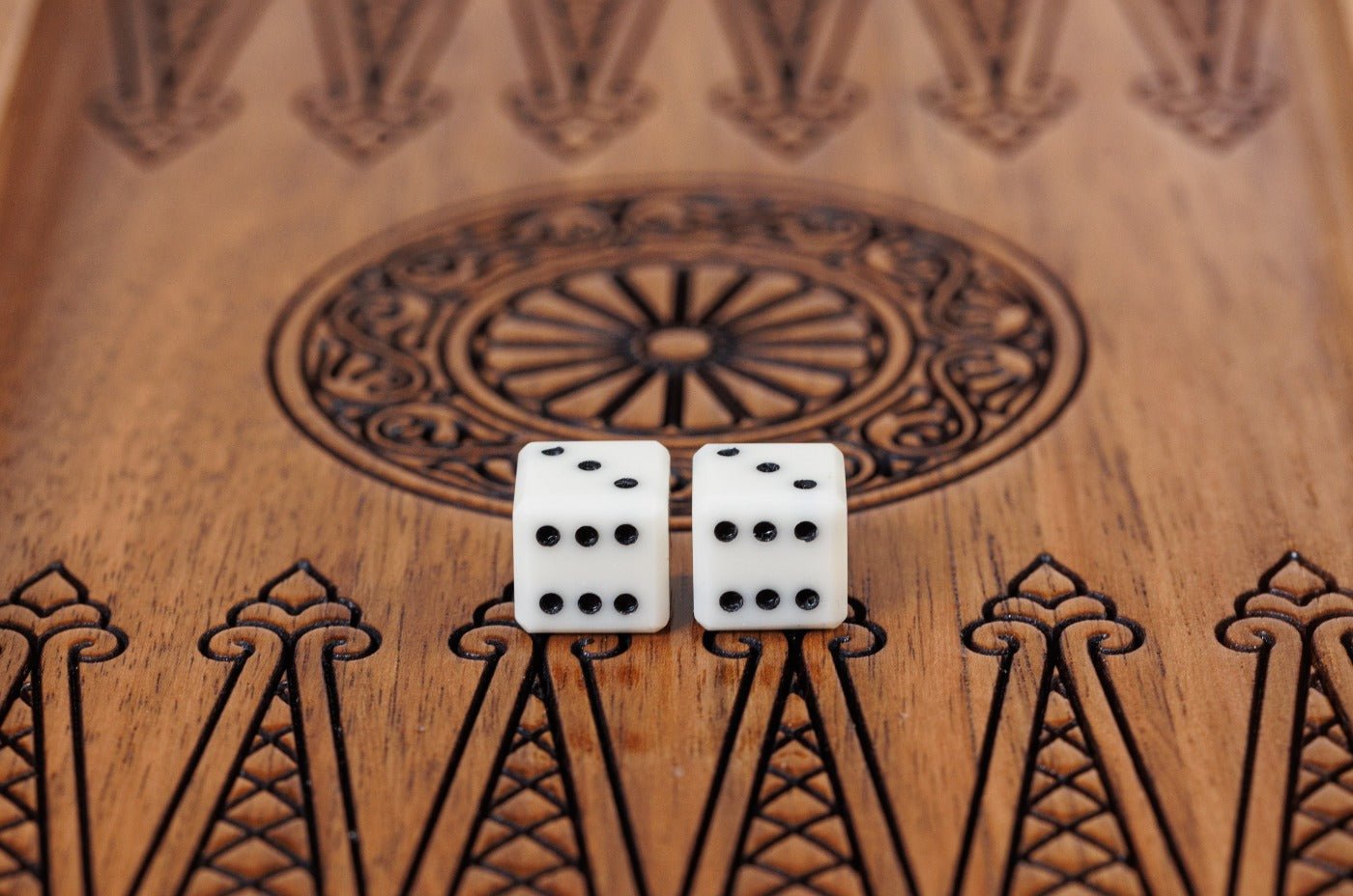 Backgammon Board - World Map Epoxy With Mount Ararat - Unumperfectus