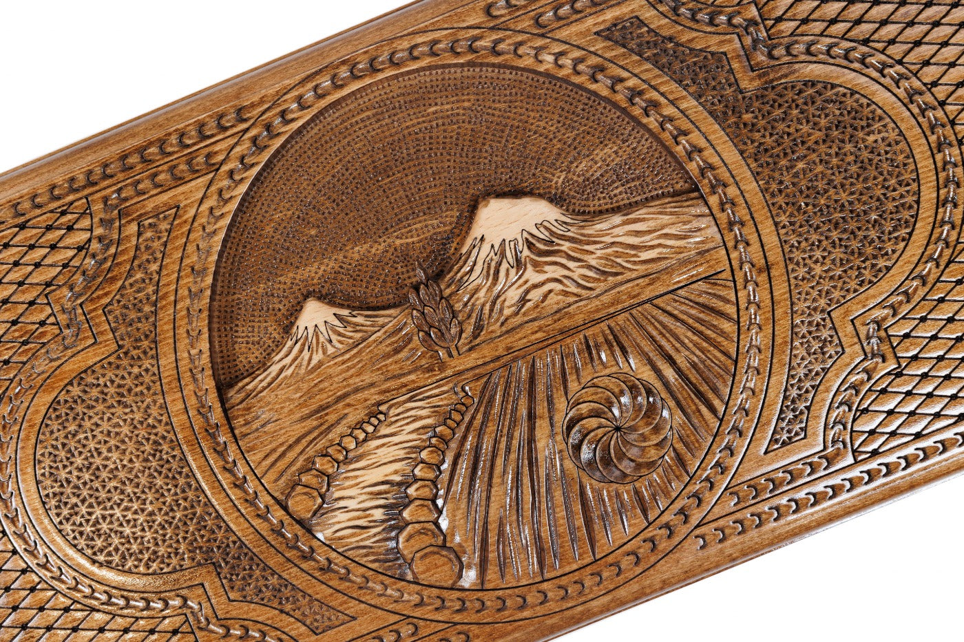 The interior view of the open Hrachya Ohanyan Ararat set highlighting the smooth wood finish and professional pips.