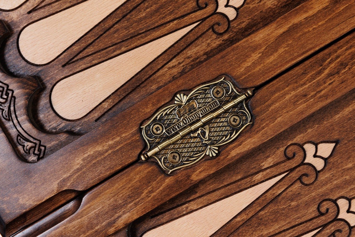 Backgammon Board - Ornamental Heritage Wooden - Unumperfectus
