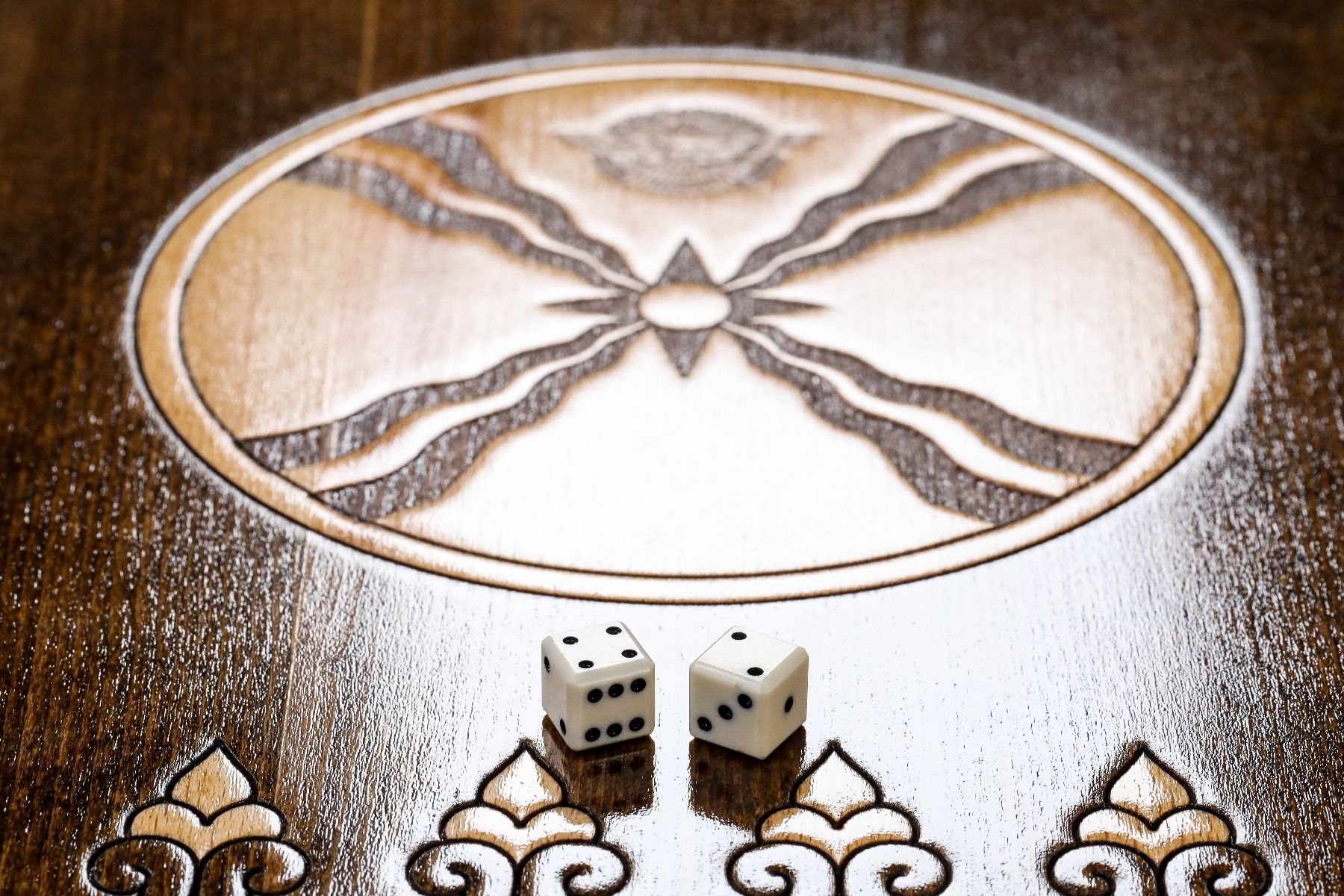 Backgammon Board - Assyrian Coat of Arms - Unumperfectus