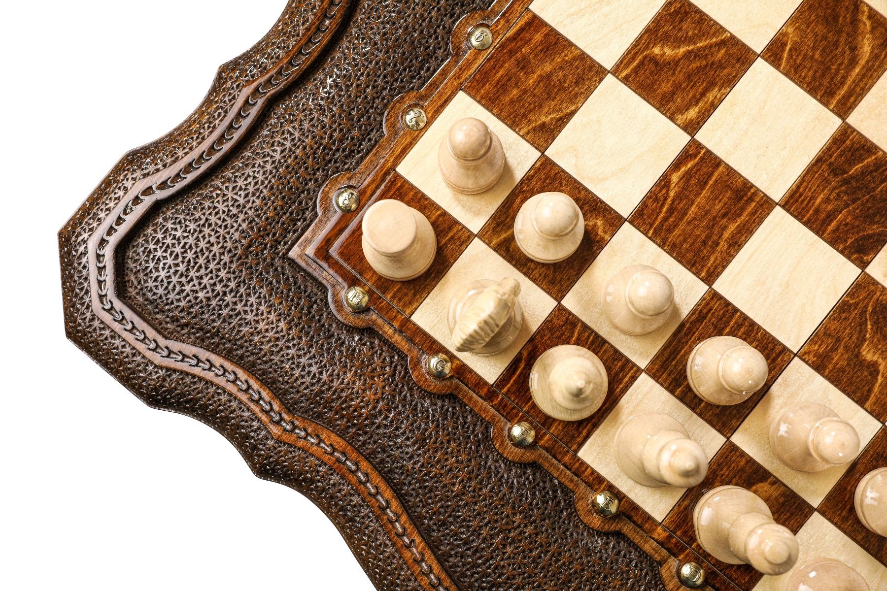 Chess Table by Master Hrachya Ohanyan - Unumperfectus
