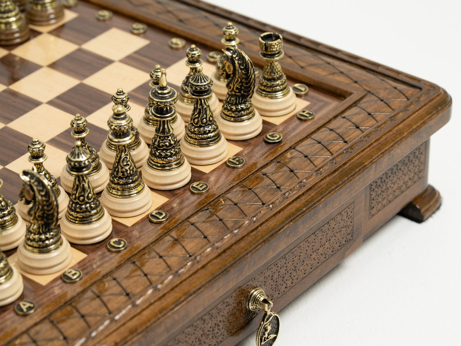 Handmade Chess Set with Storage & Bronze Pieces - Luxury Handcrafted Set - Unumperfectus