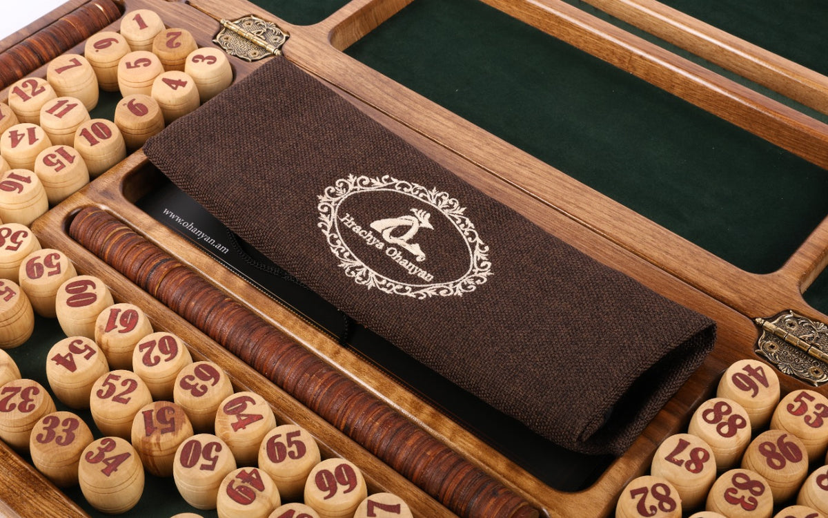 Barrel bag with the Hrachya Ohanyan logo inside the lotto box