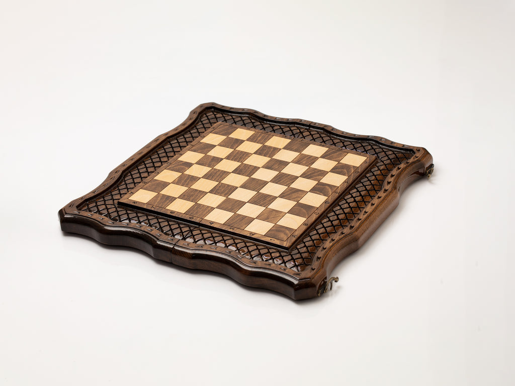 Wooden Chess Set with Contour Outline - Unumperfectus