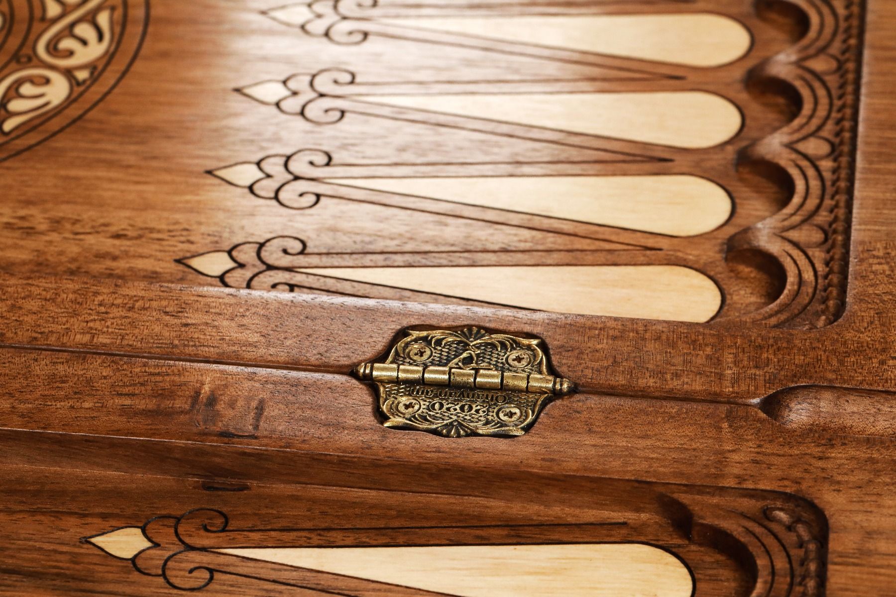 Backgammon Board - $100 Bill Edition