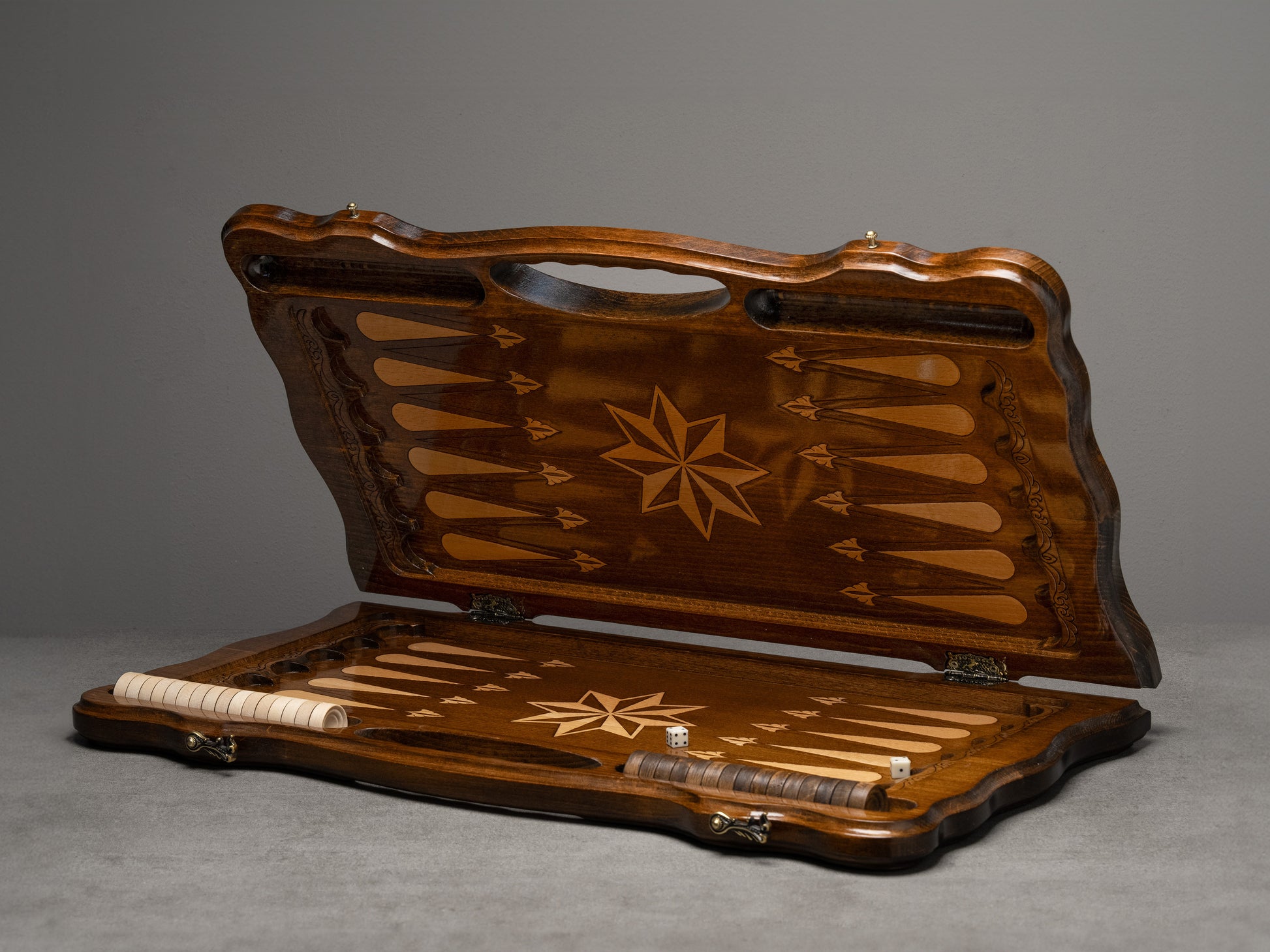 Luxury Backgammon Set – Carved Octagon Design - Unumperfectus