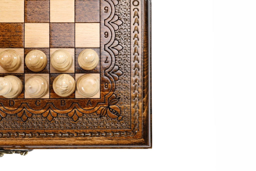 Classic Wooden Chess & Backgammon Board - Unumperfectus
