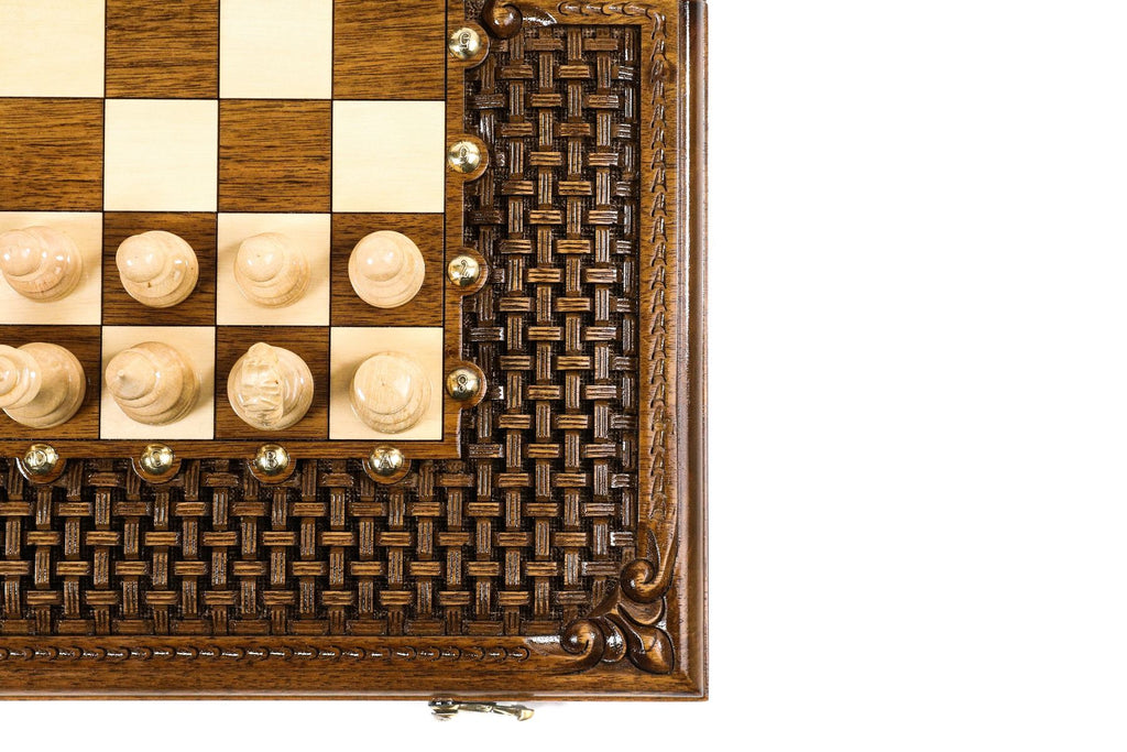Chess-backgammon with an ornamental braid pattern classic - Unumperfectus