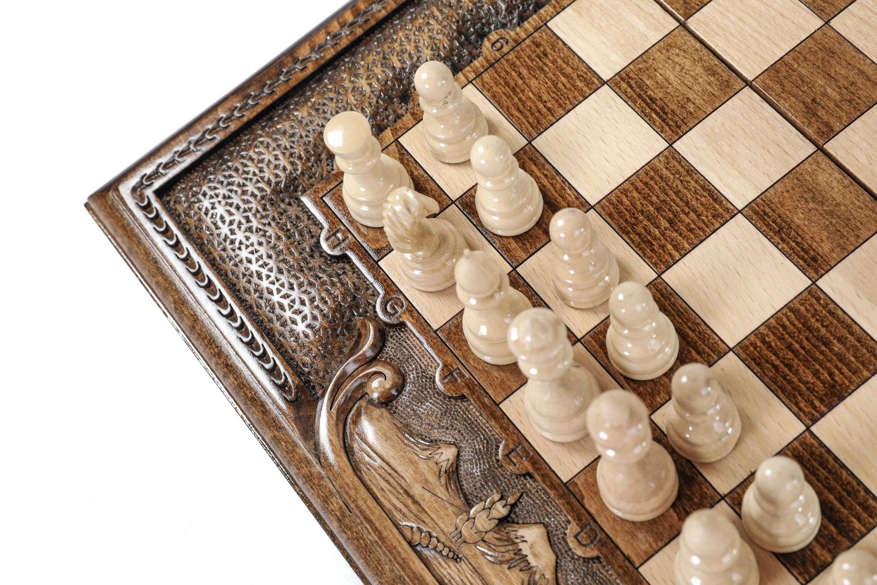 Wooden Carved Chess Set With Mount Ararat 40 cm / 15.6" - Unumperfectus