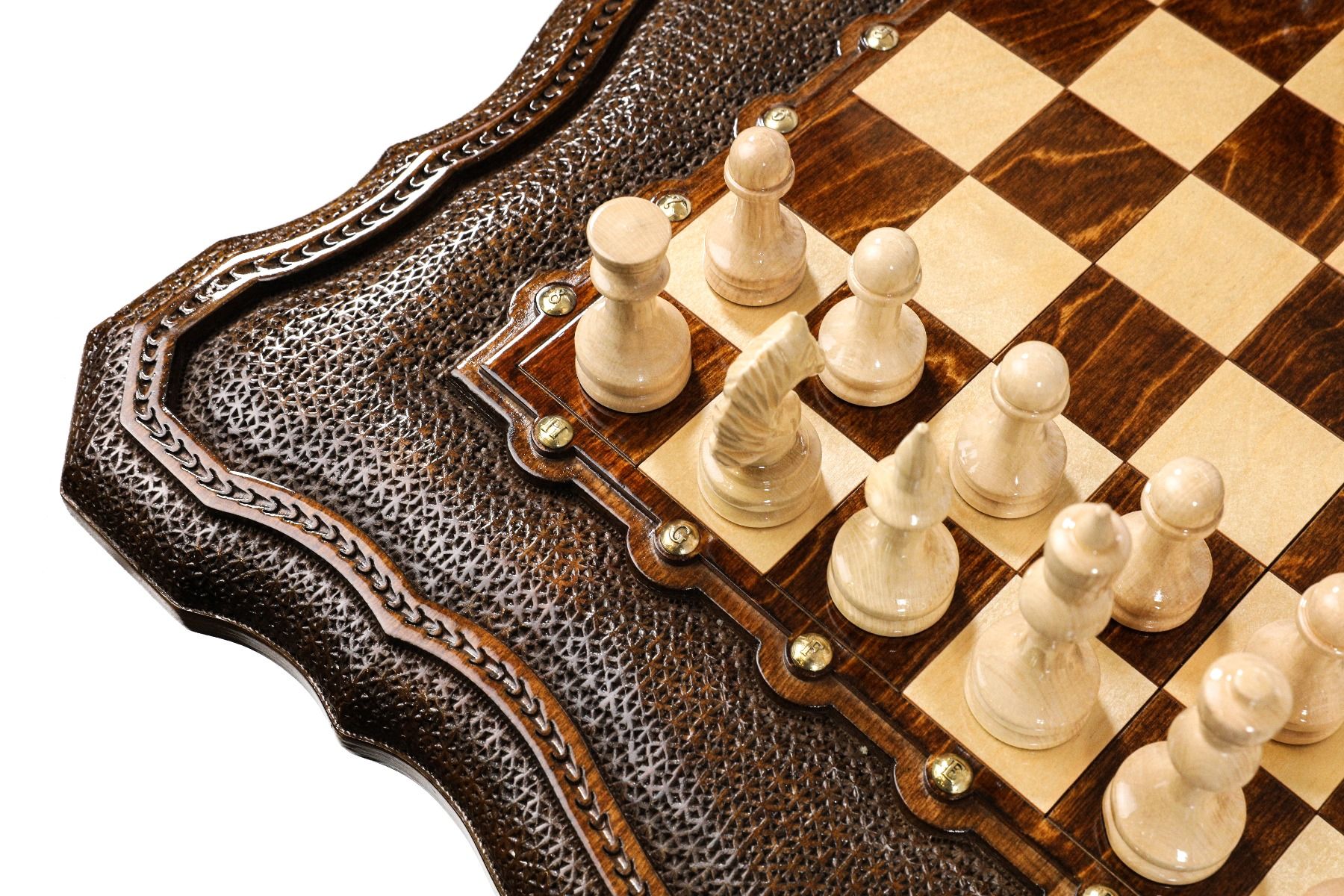 Chess Table by Master Hrachya Ohanyan - Unumperfectus
