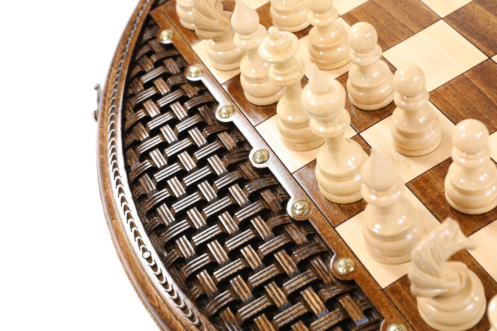 Unique Circular Carved & Handmade Chess Set - Artistic Design - Unumperfectus