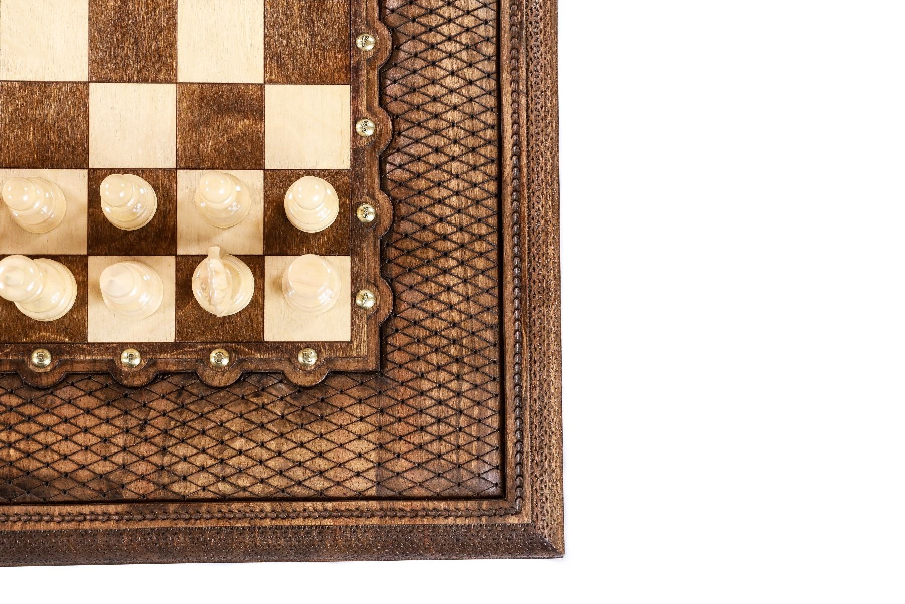 Handcrafted Wooden Chess Table - Unumperfectus