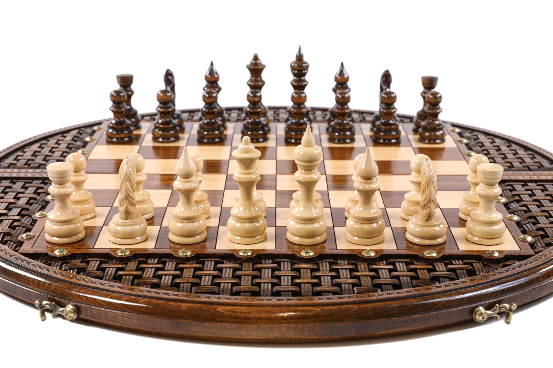 Unique Circular Carved & Handmade Chess Set - Artistic Design - Unumperfectus