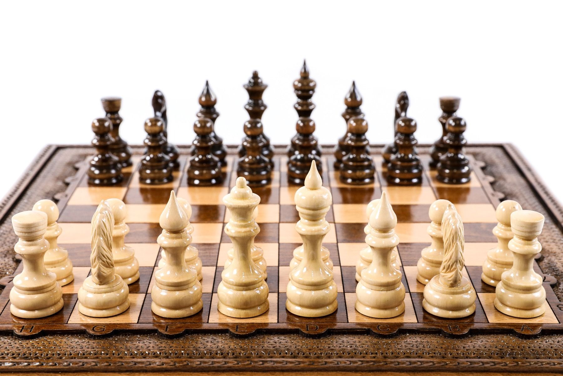 Chess Set - Classic Wooden Design - Unumperfectus