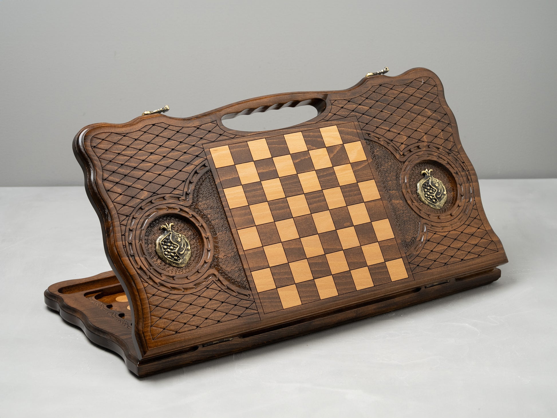Luxury Backgammon Set – Pomegranate Design with Bronze Details - Unumperfectus